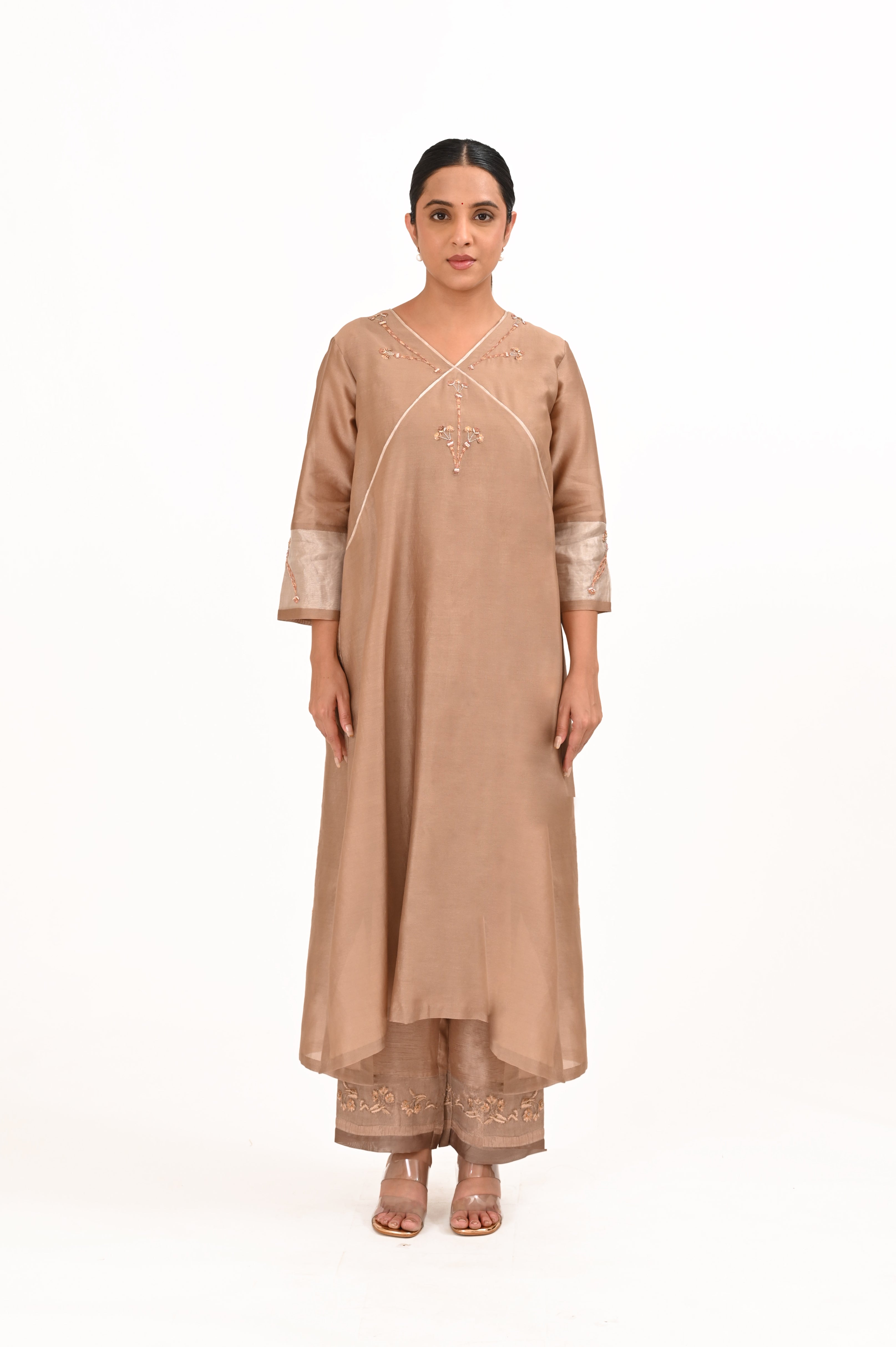 LILA - Ekru - V neckline Kurta Set