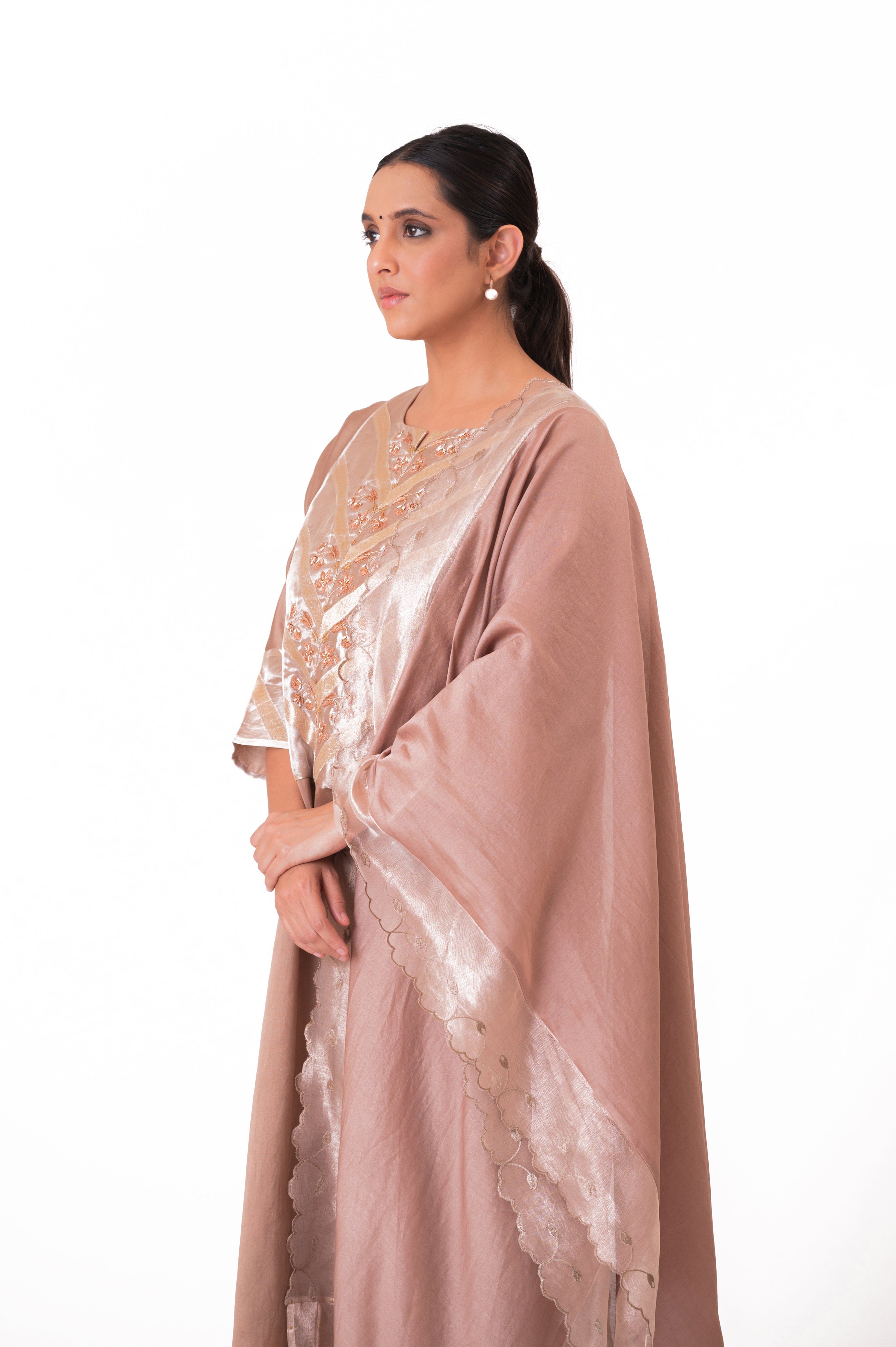 LILA - Ekru - Banarasi Yoke Kurta Set