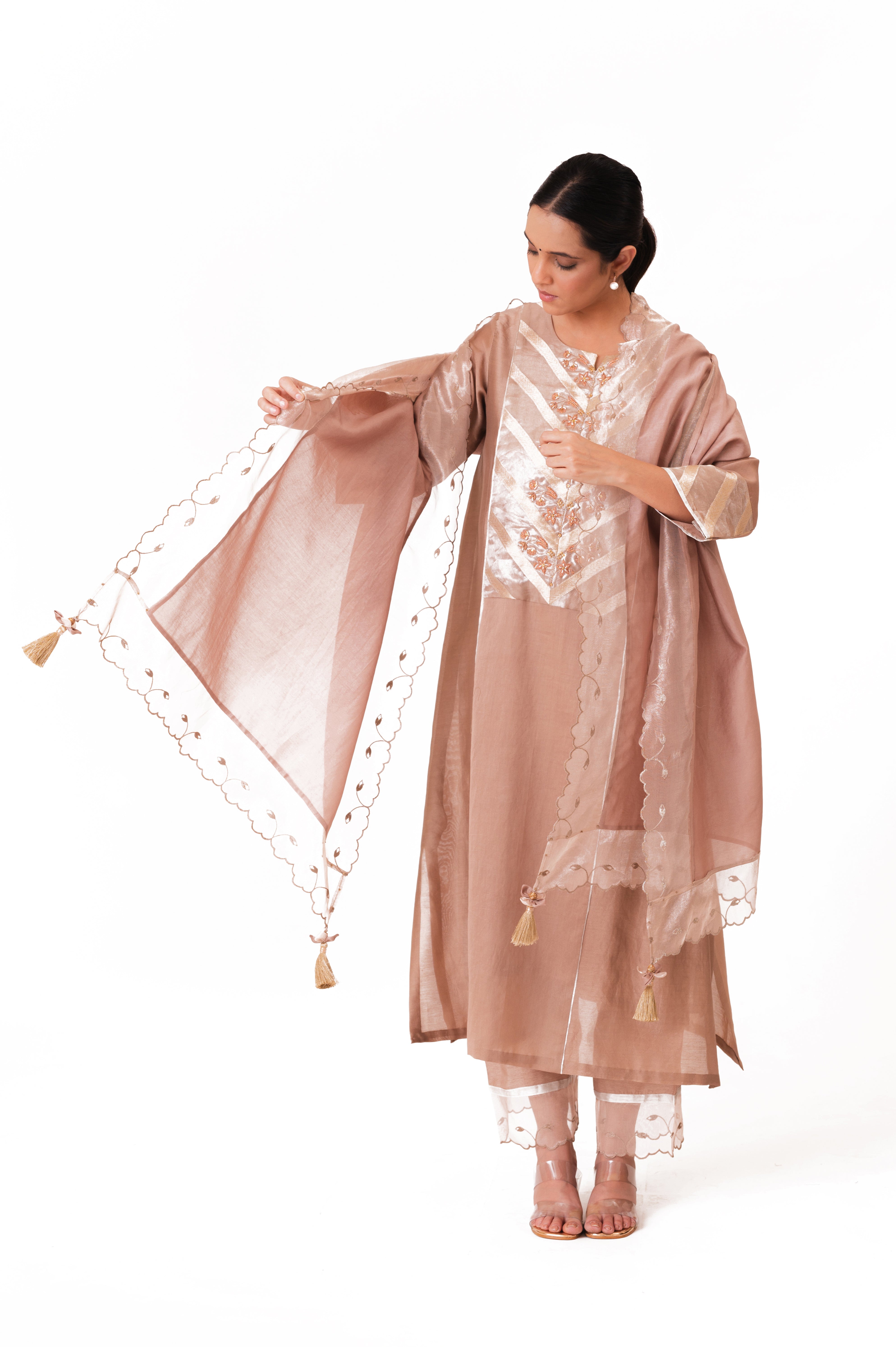 LILA - Ekru - Banarasi Yoke Kurta Set