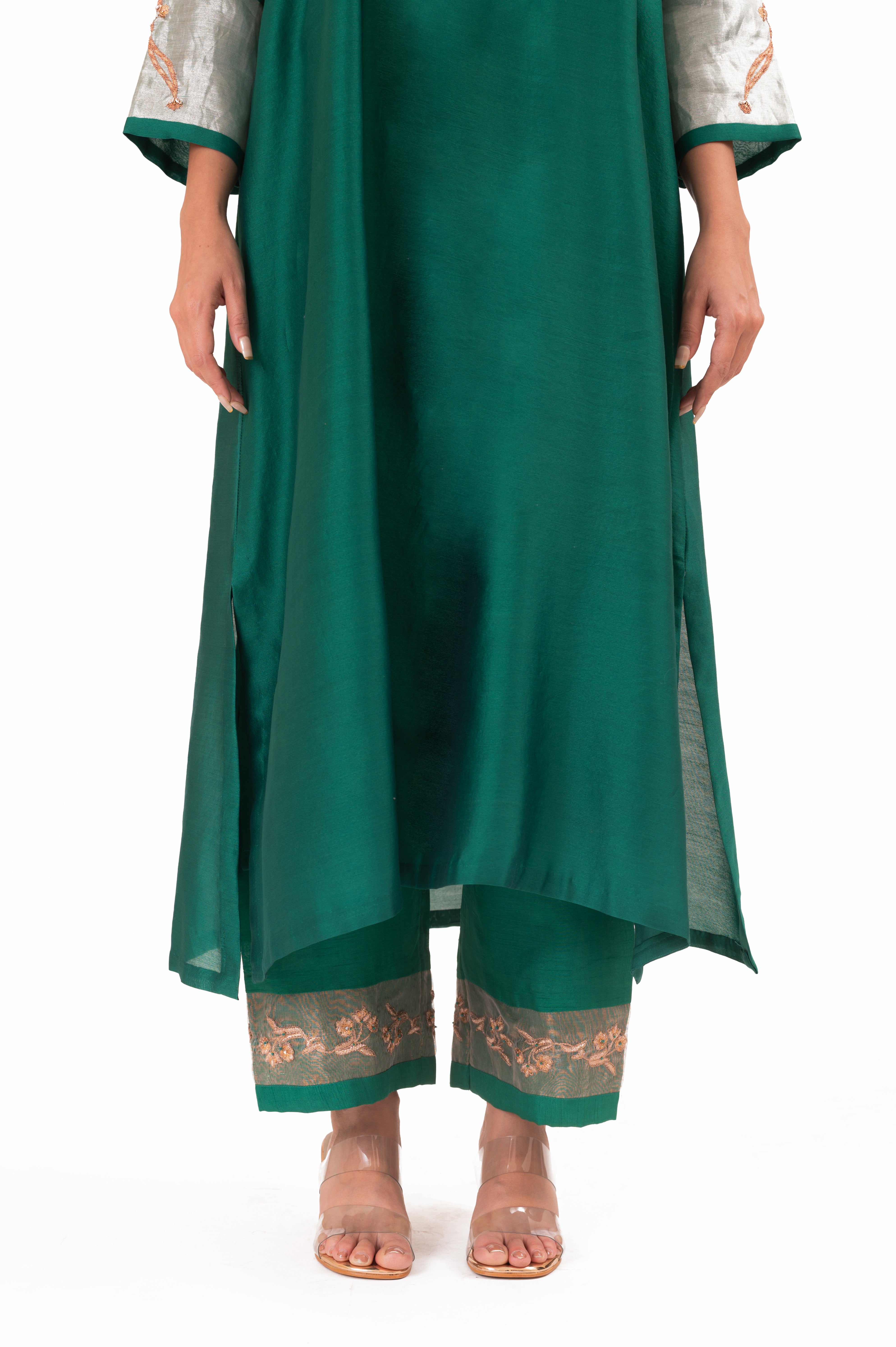 LILA - Emerald - V neckline Kurta Set
