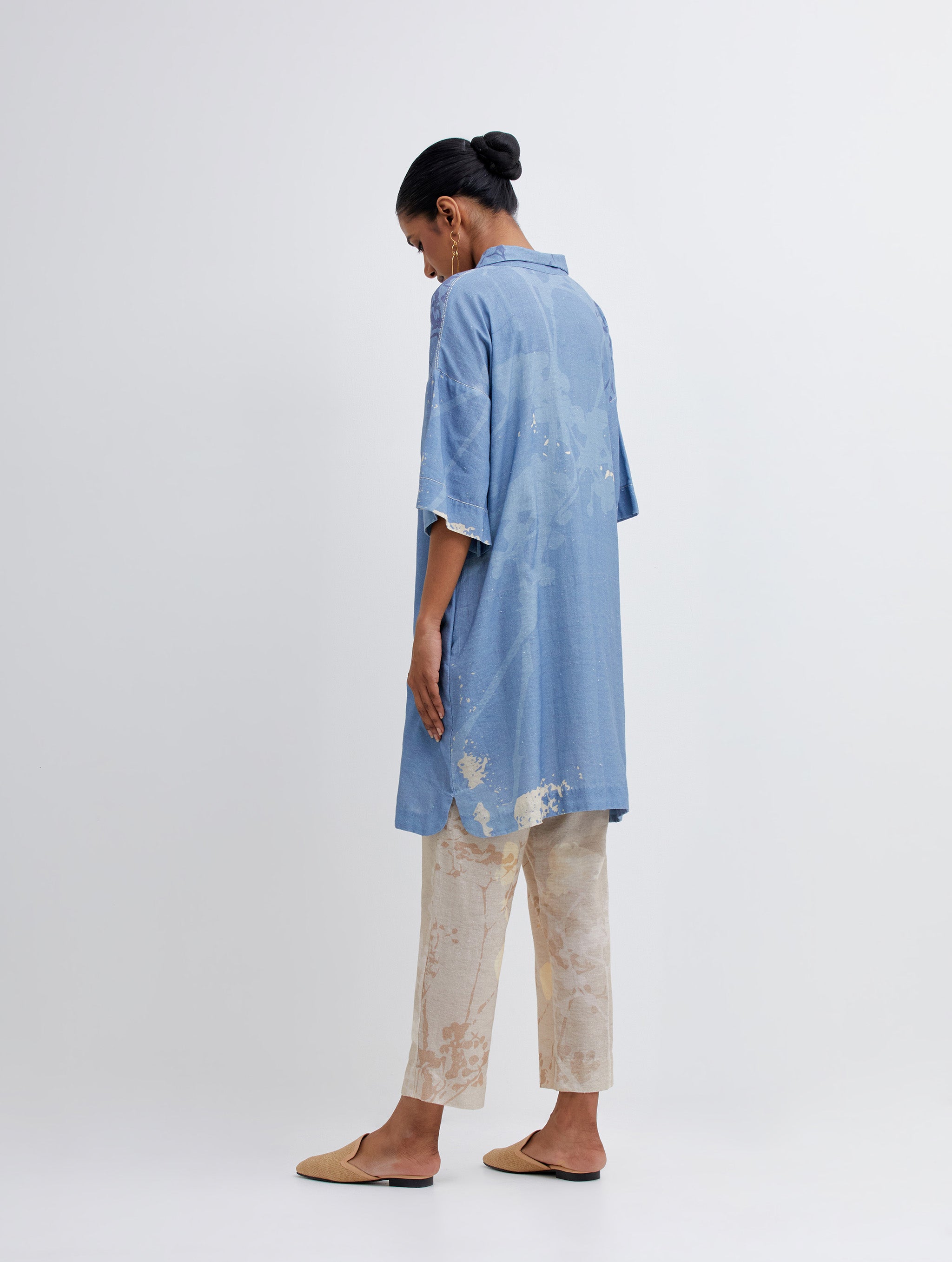 Foliage Blue Shirt & Beige Pants Set