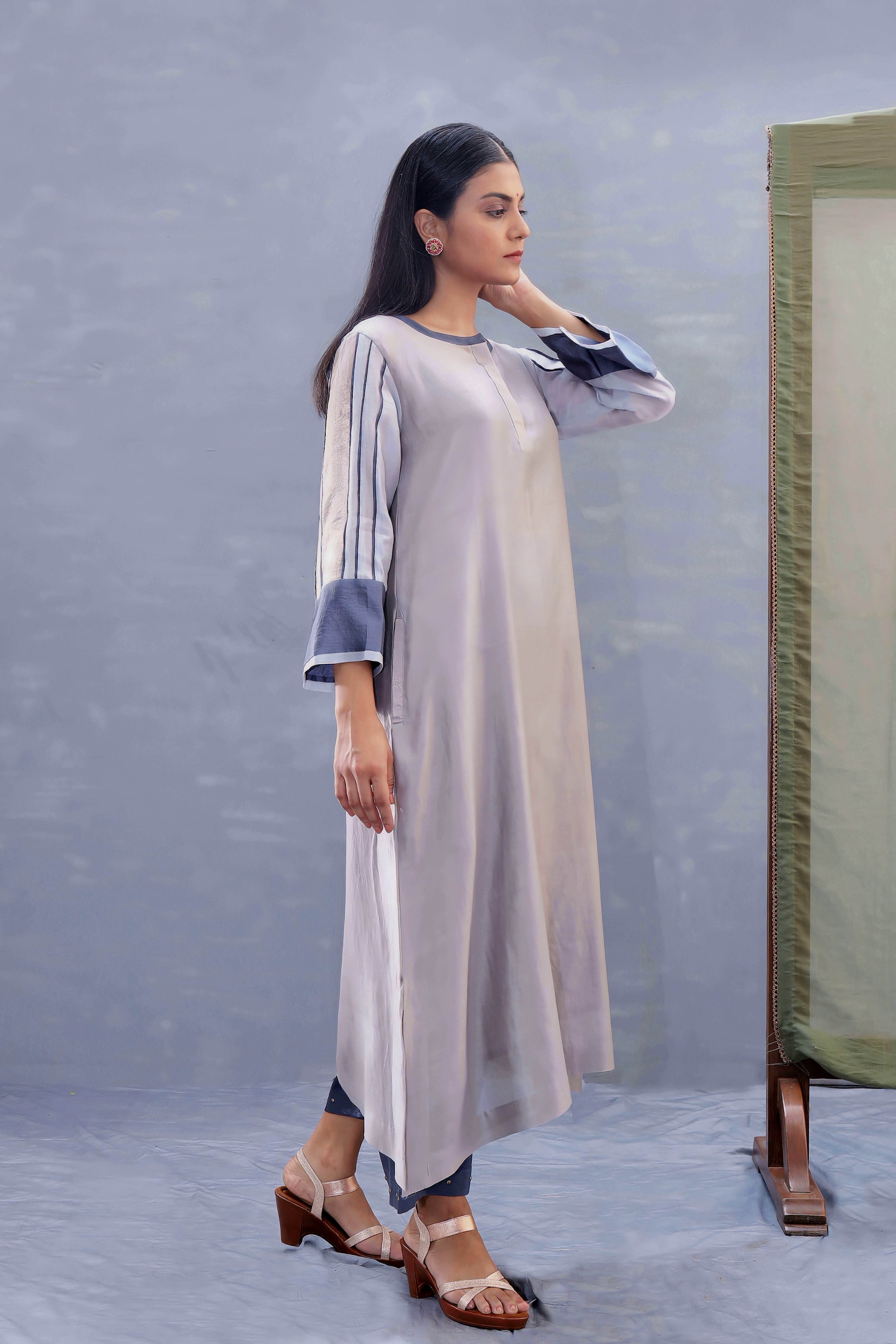 Silver Grey Tvaksati Festive Kurta Set