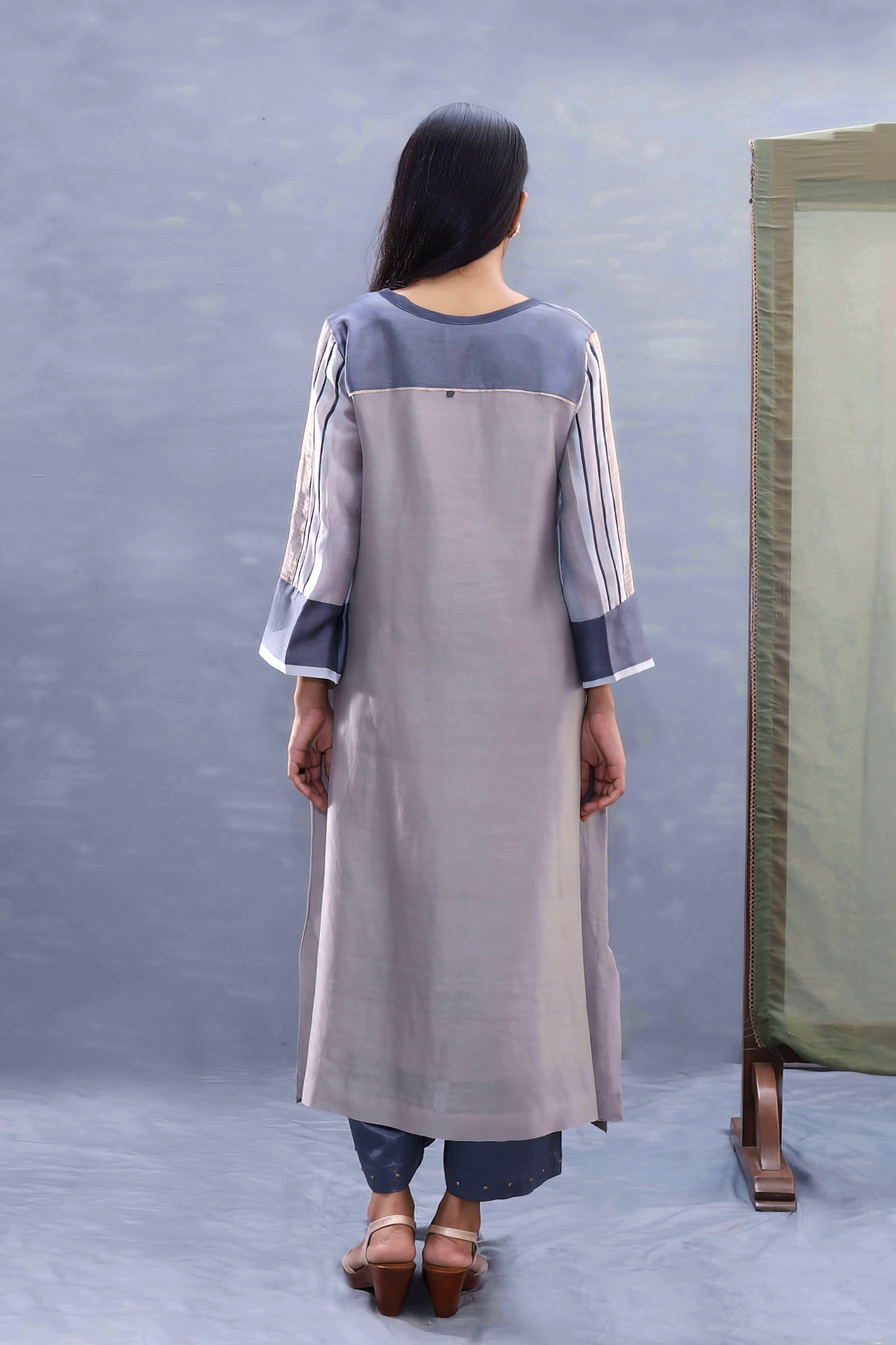 Silver Grey Tvaksati Festive Kurta Set