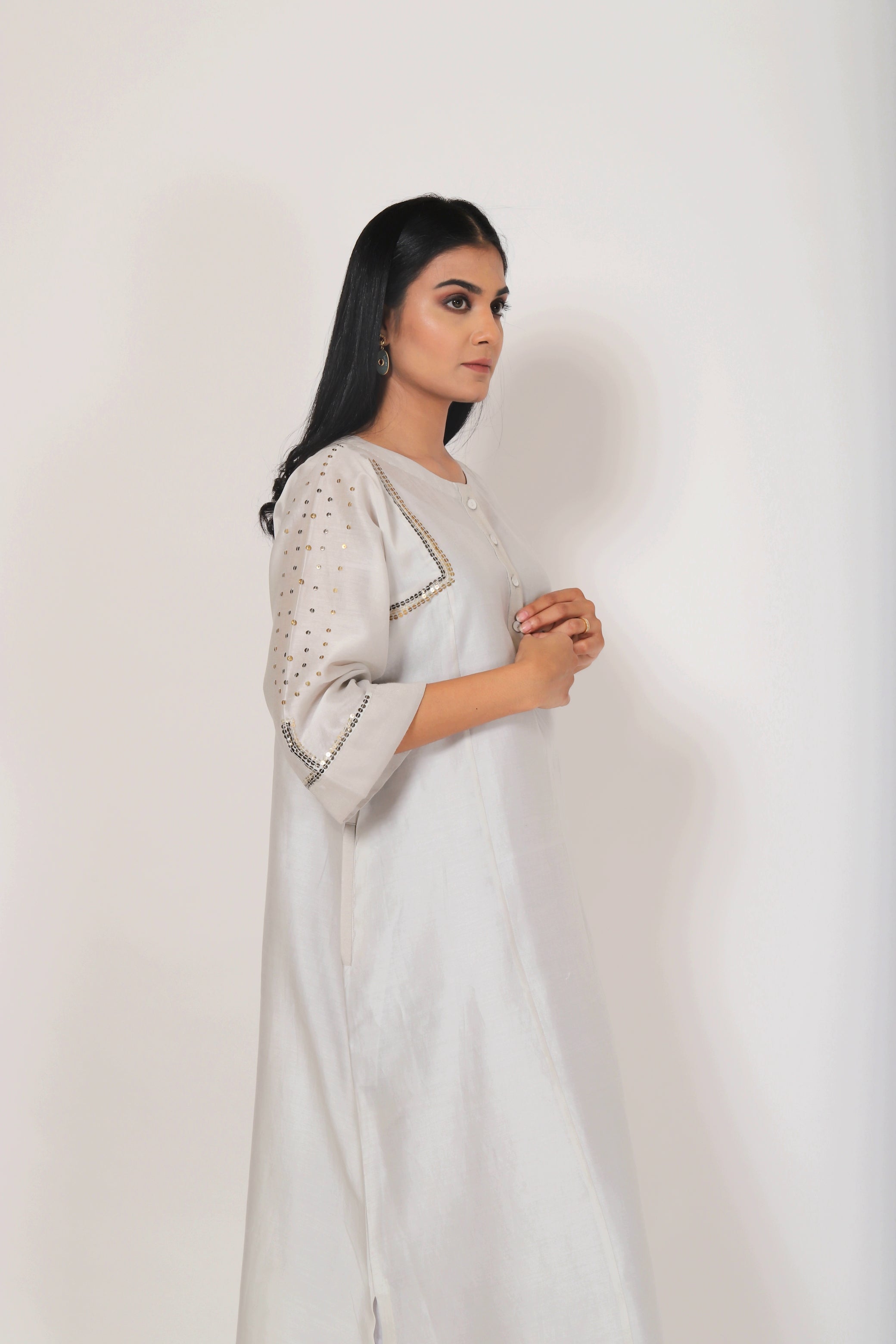 Pearl Grey Tvaksati Panelled Kurta Set