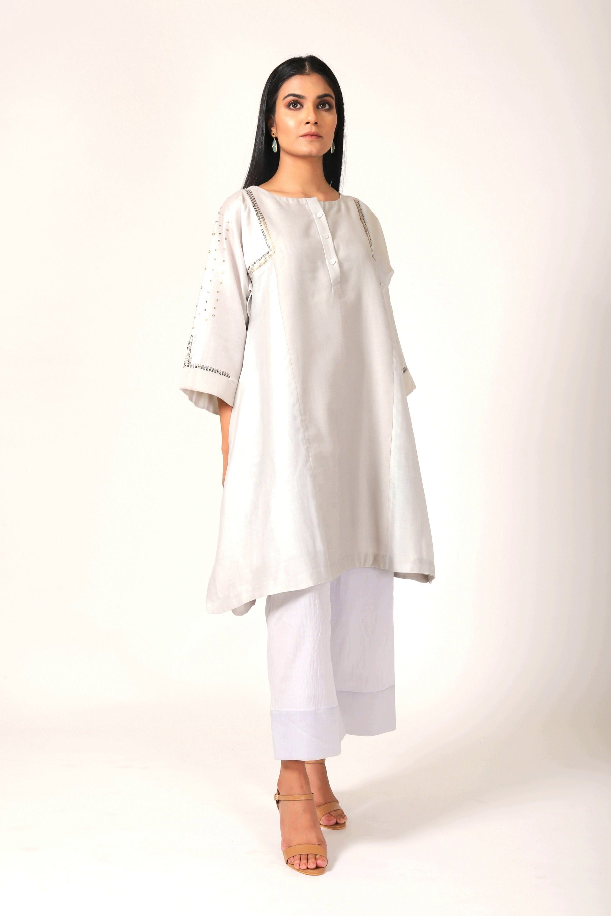 Pearl Grey Tvaksati Panelled Tunic Set