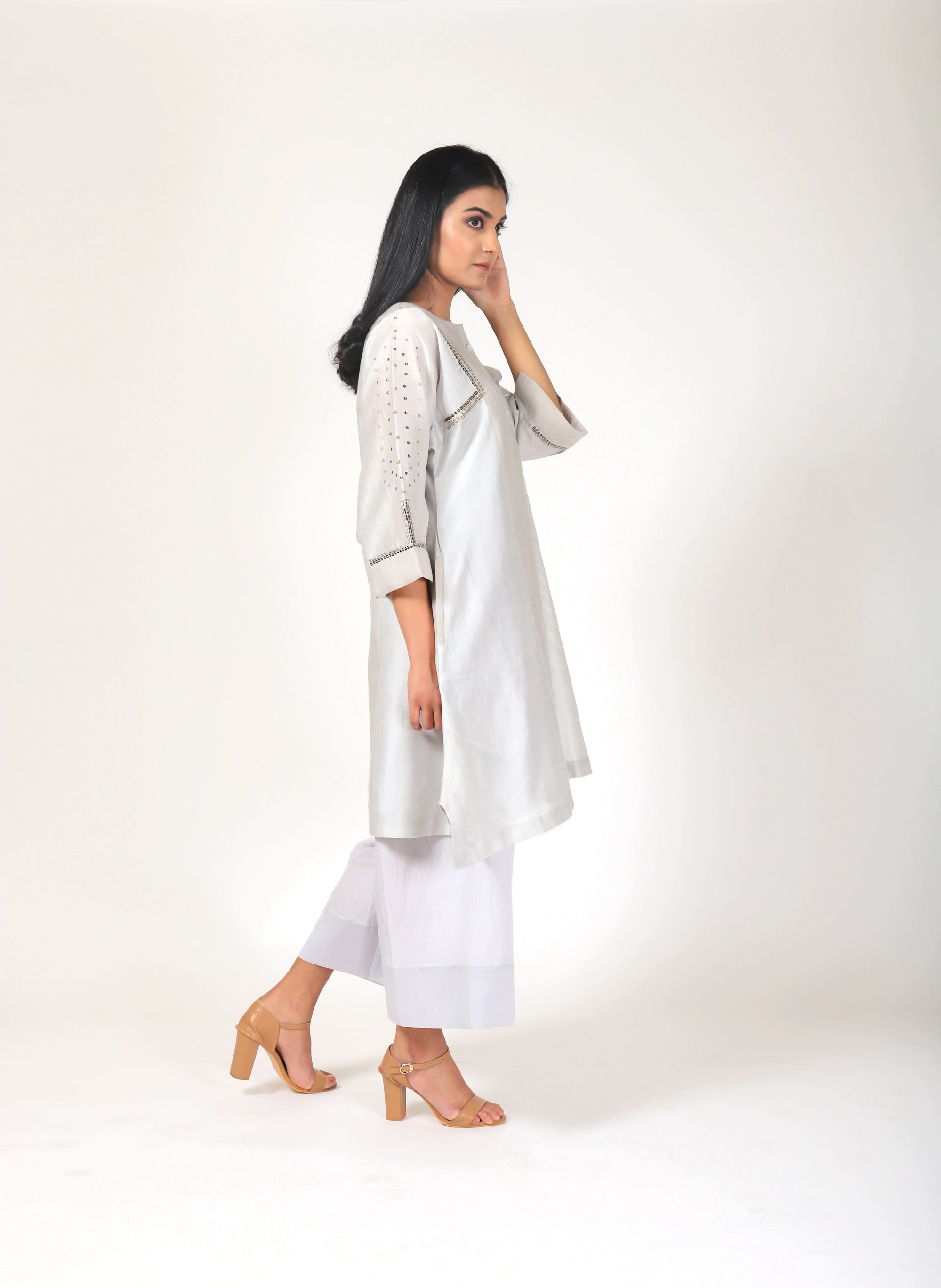 Pearl Grey Tvaksati Panelled Tunic Set