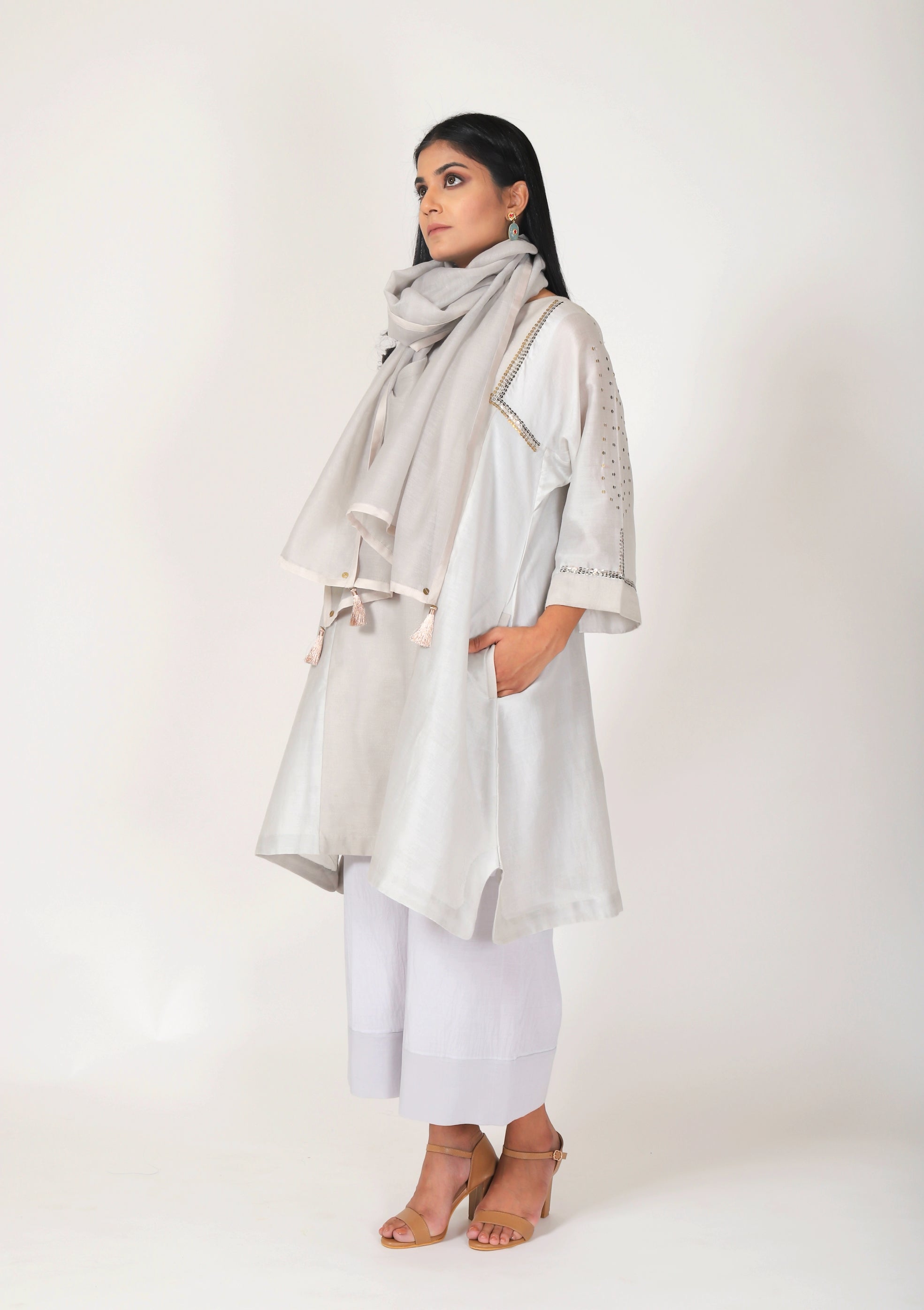 Pearl Grey Tvaksati Panelled Tunic Set