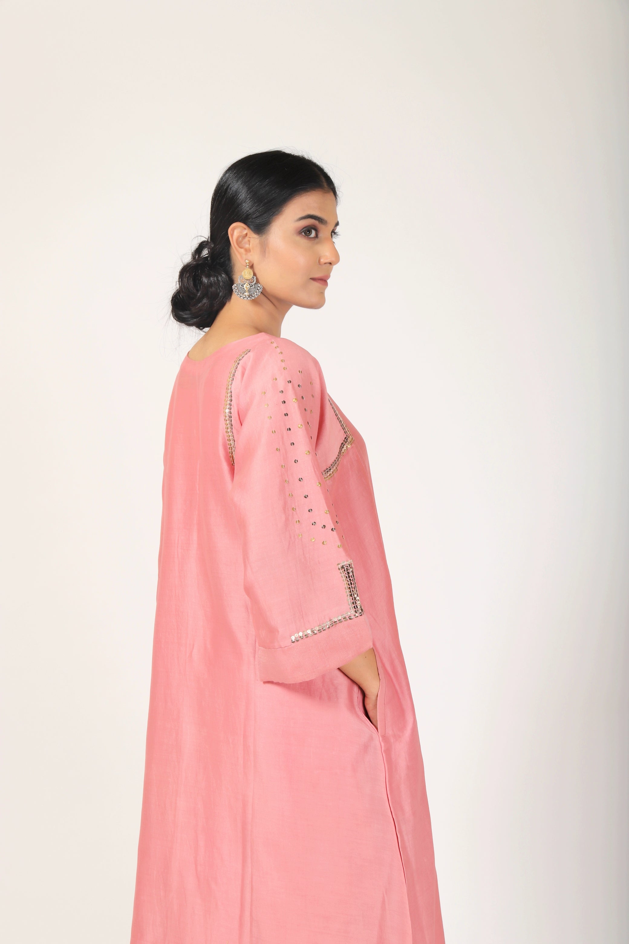 Sunset Pink Tvaksati Panelled Kurta Set
