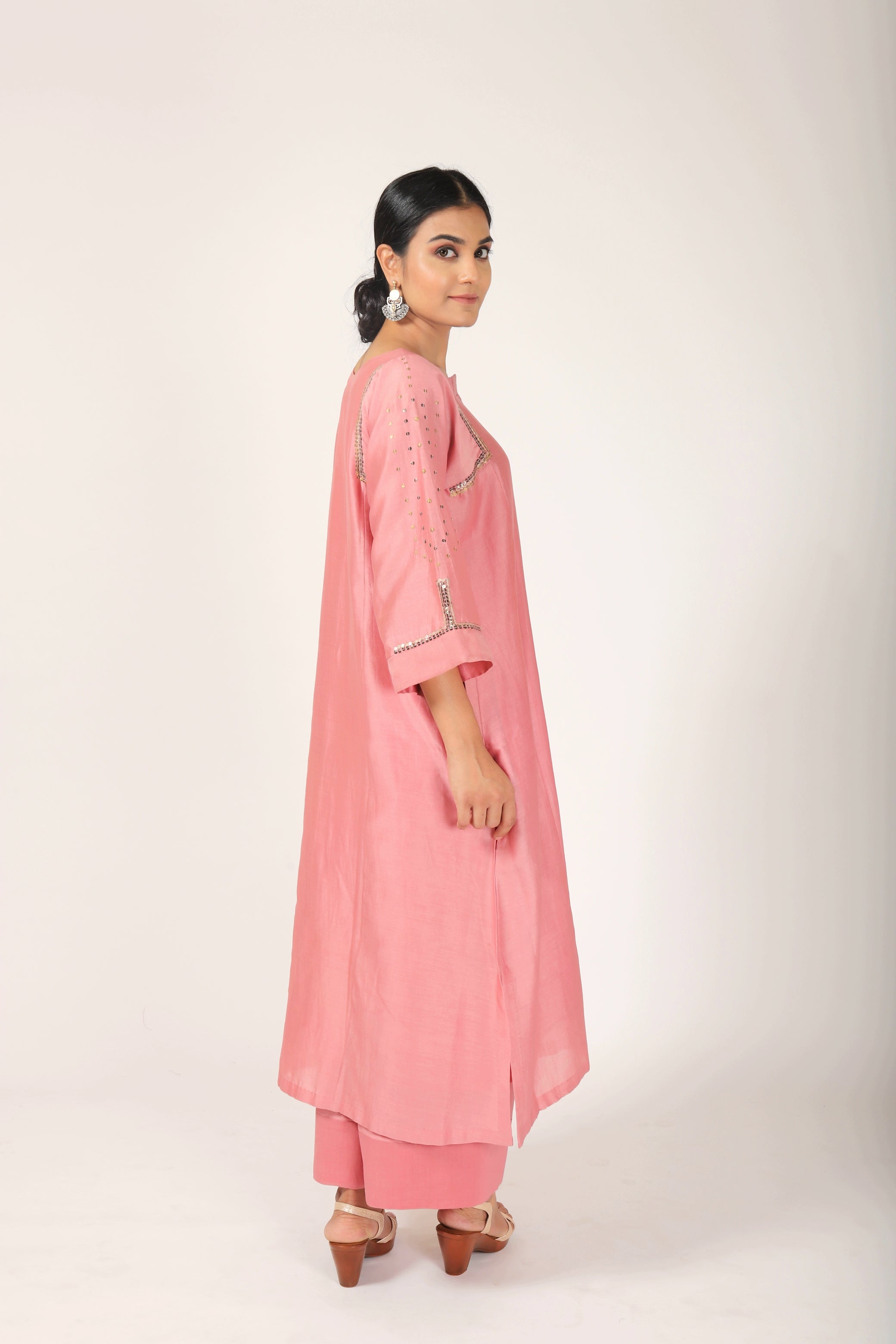Sunset Pink Tvaksati Panelled Kurta Set