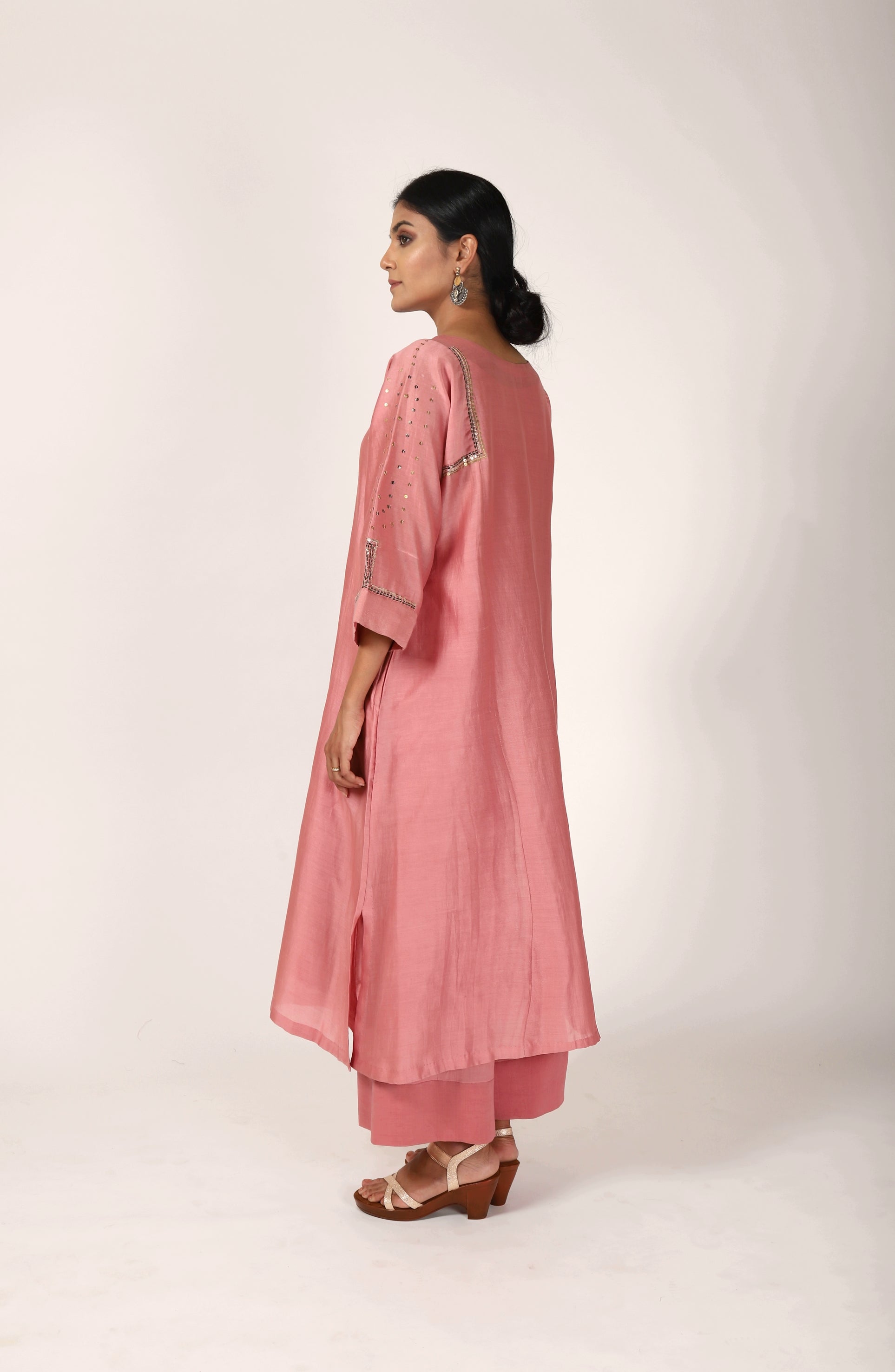 Sunset Pink Tvaksati Panelled Kurta Set