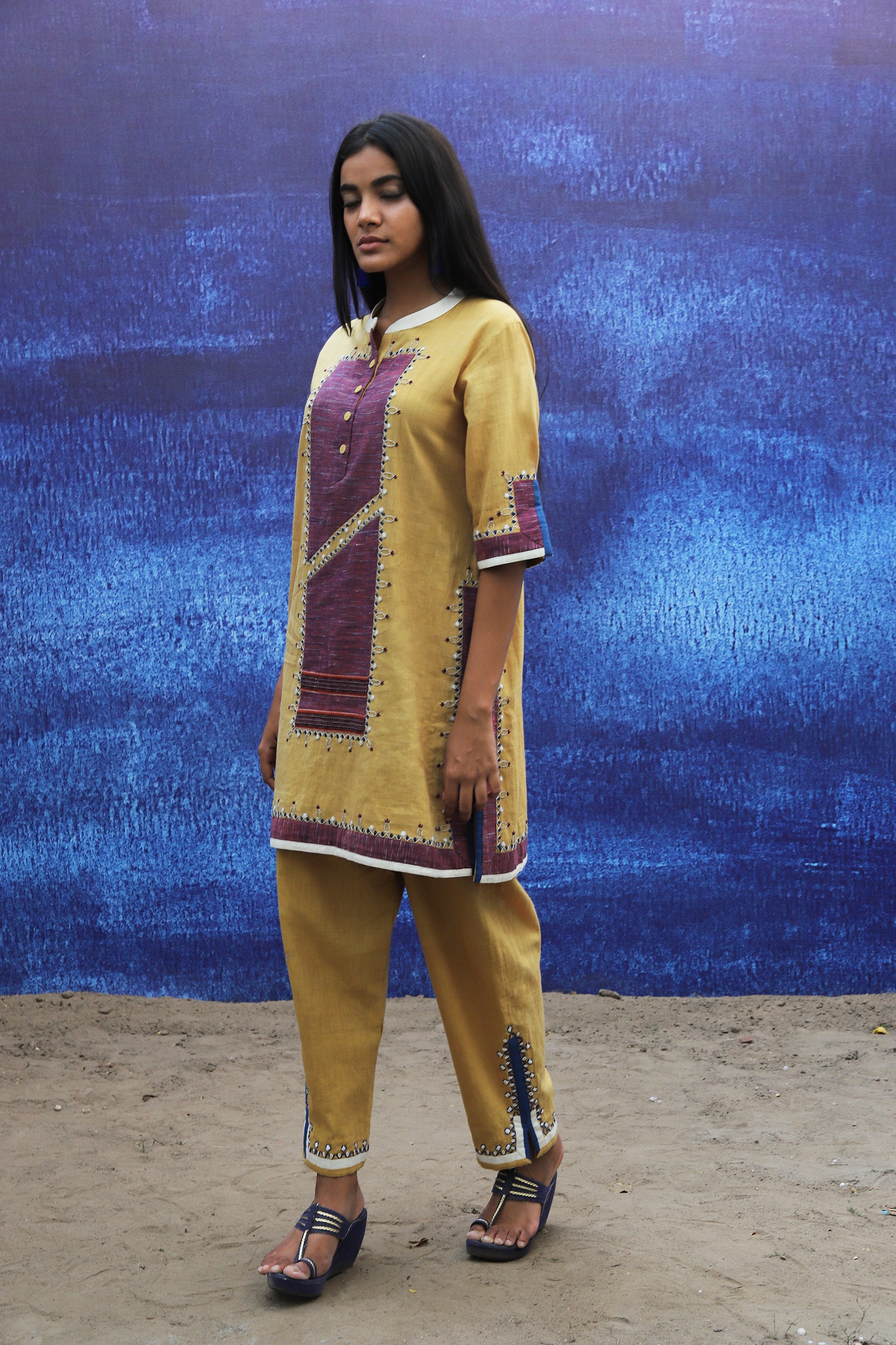 Short Kurta in 100% Handwoven Cotton