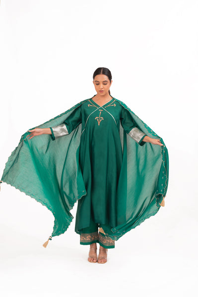 LILA - Emerald - V neckline Kurta Set