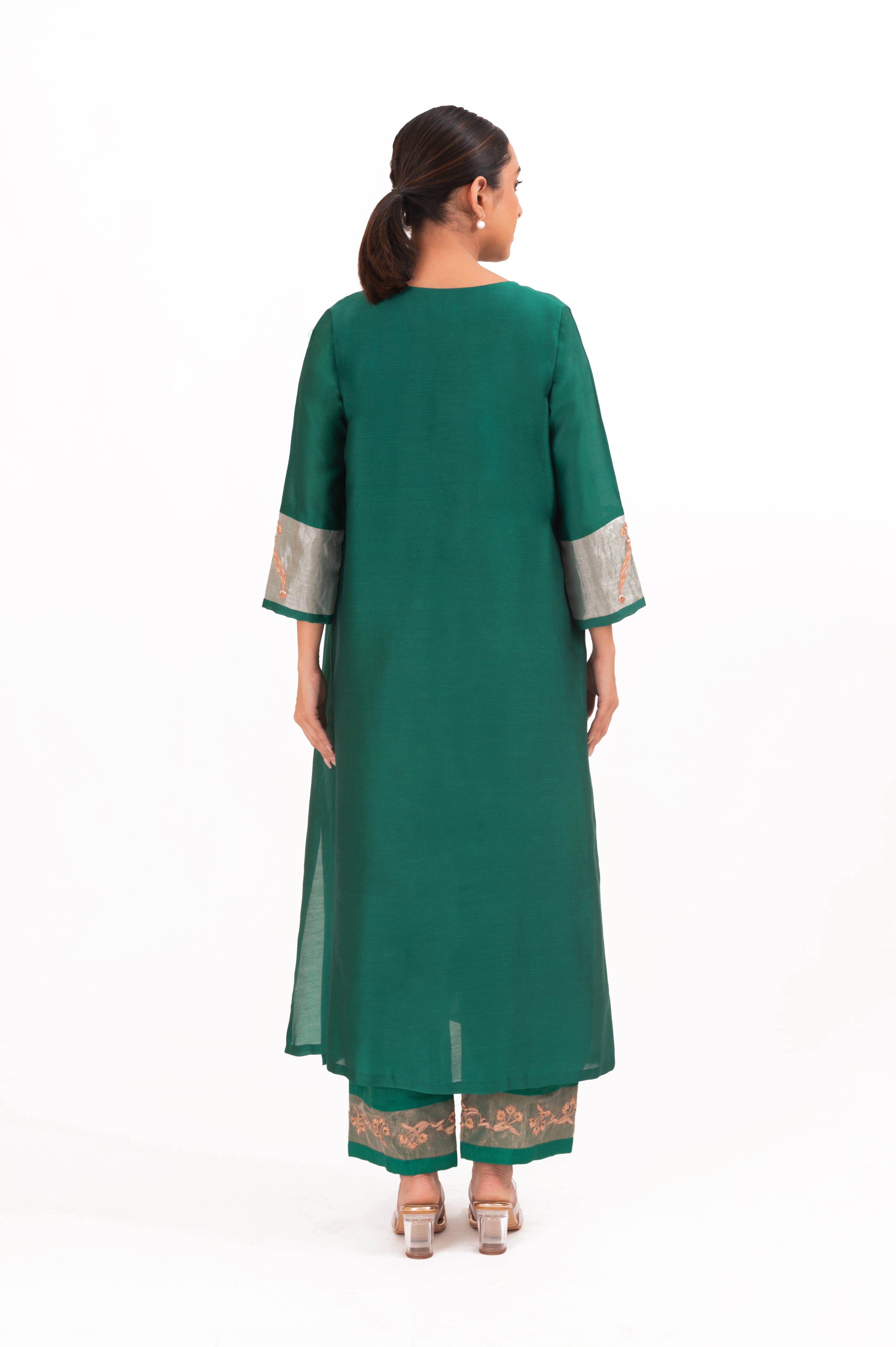 LILA - Emerald - V neckline Kurta Set