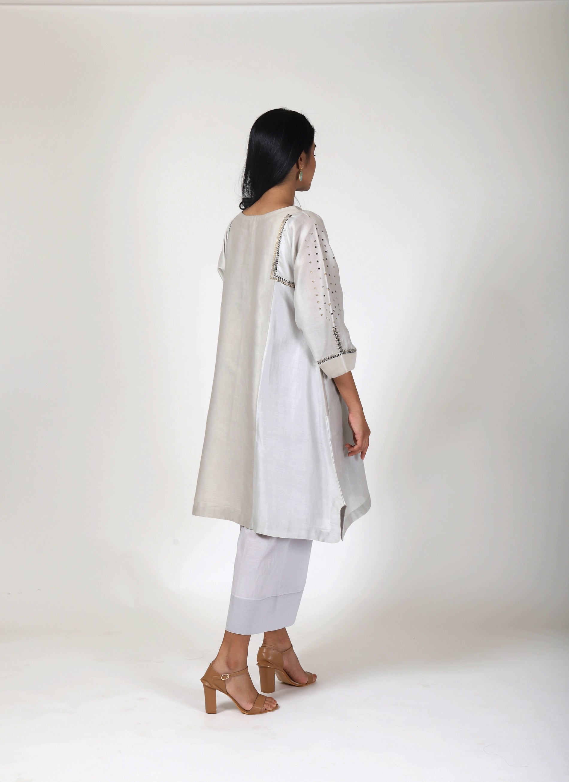 Pearl Grey Tvaksati Panelled Tunic Set