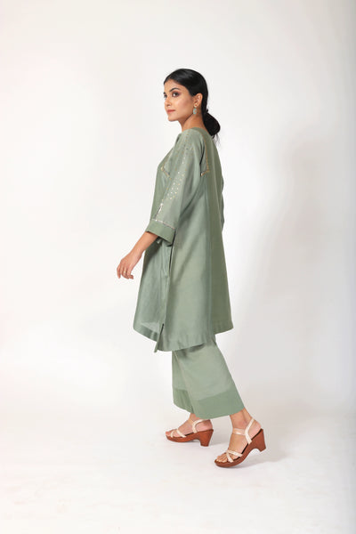 Fern Green Tvaksati Panelled Tunic Set