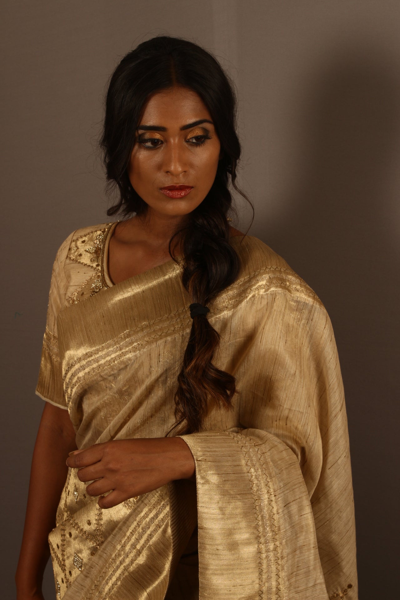 Embroidered, Golden Zari, Chanderi weave Saree
