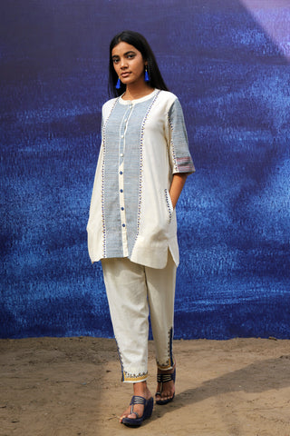 Tunic in 100% Handwoven Cotton and Hand Embriodered